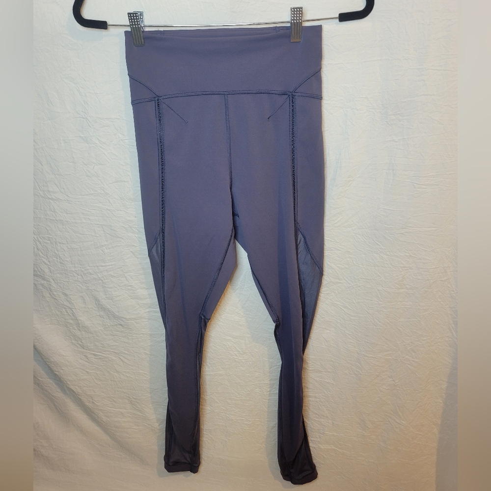 Lululemon Sculpt It Tight Legging Size 6  ***FLAWED***